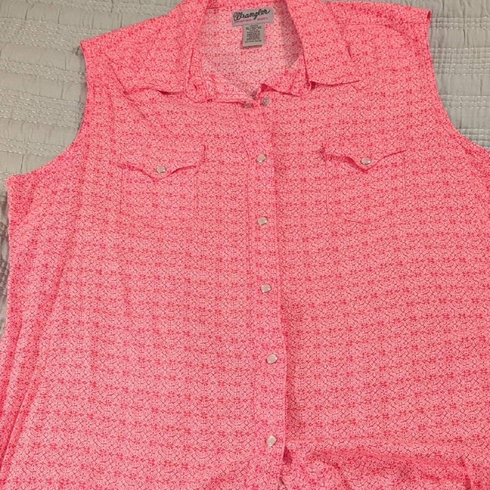 Wrangler Orange Pink Button Down Shirt Relaxed Notched Collar